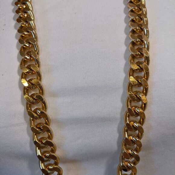 Vintage large thick goldtone link chain - Picture 3 of 5